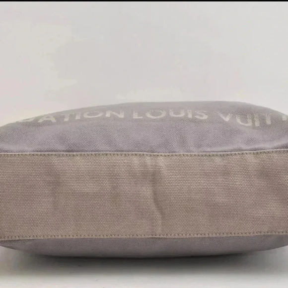 Louis Vuitton Fondation Exclusive Shoulder Tote Bag Canvas Gray - Picture 5 of 14